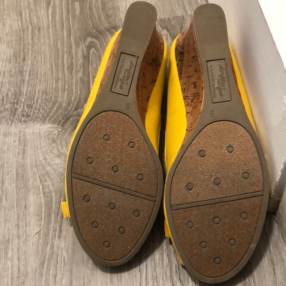 Yellow Wedges - Picture 5 of 5